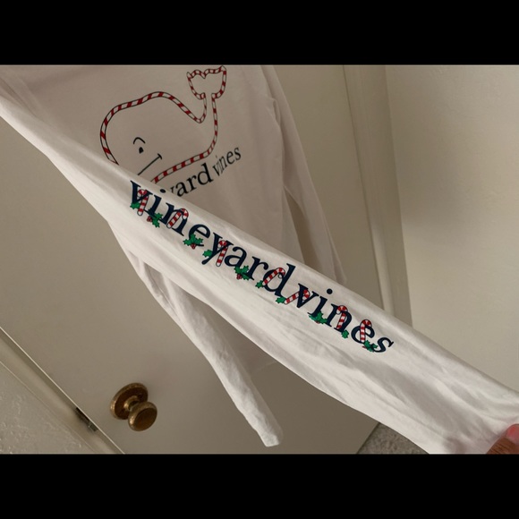 Vineyard Vines long sleeve tshirt - Picture 3 of 4
